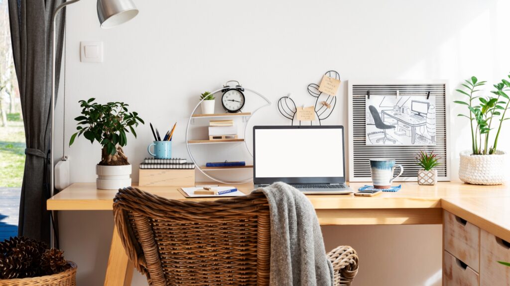 How to successfully work from home in a small living space